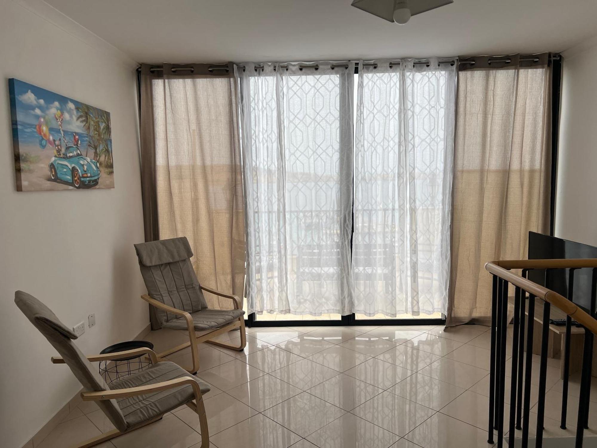 Апартаменты Sea View Penthouse Сент-Полс-Бей Экстерьер фото